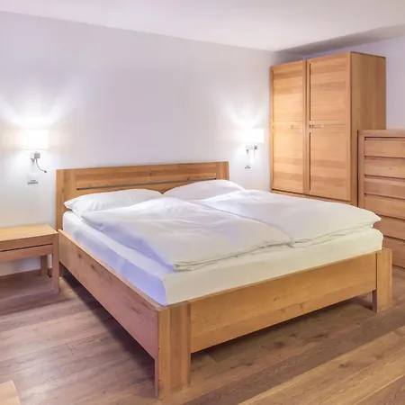 Peak 2 - In The Heart Of Apartamento