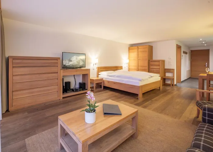 Peak 2 - In The Heart Of Apartamento